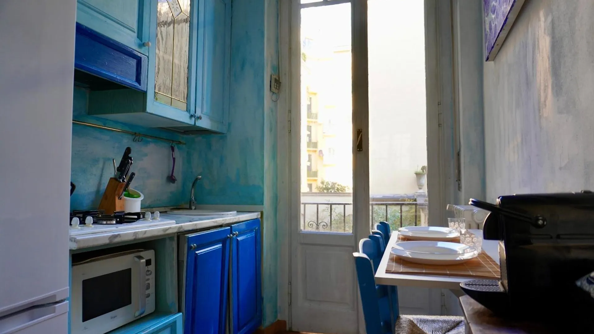 Eschilo In Rosa: Charme E Design Apartment Milan Italy