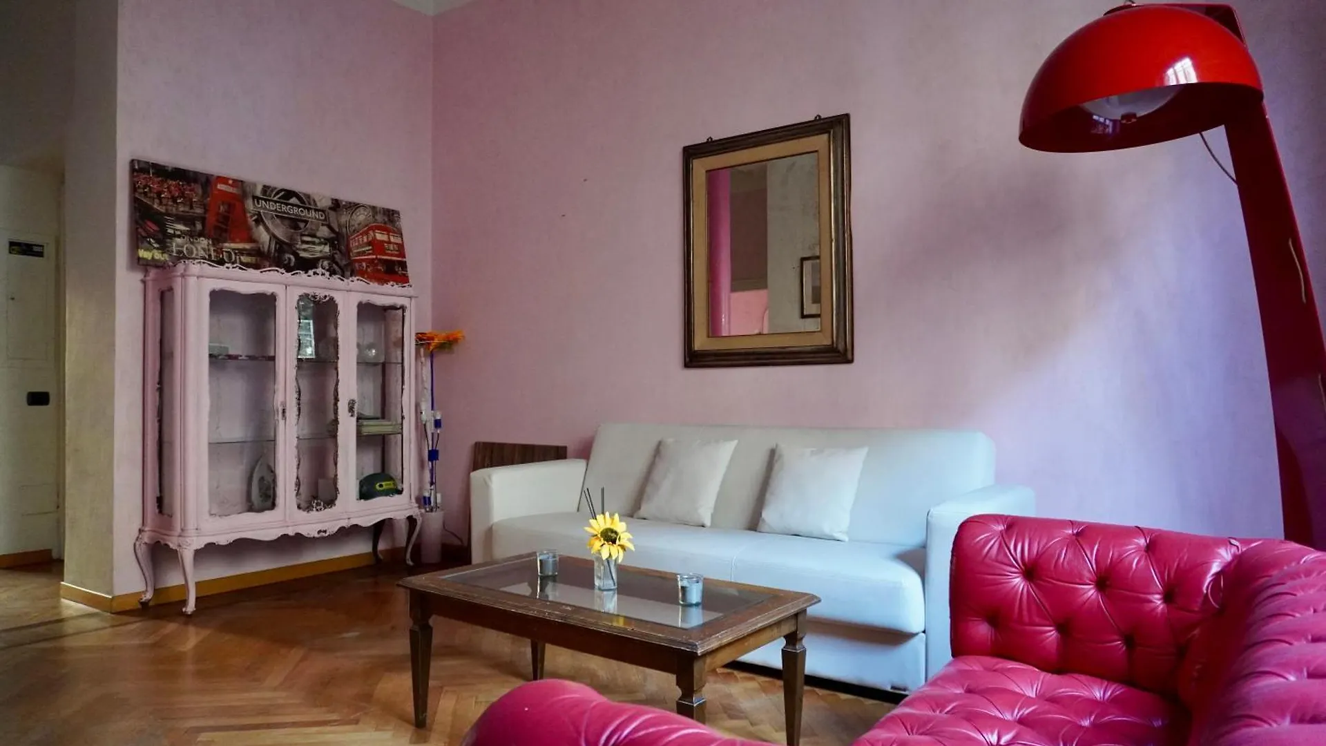 Eschilo In Rosa: Charme E Design Lägenhet Milano