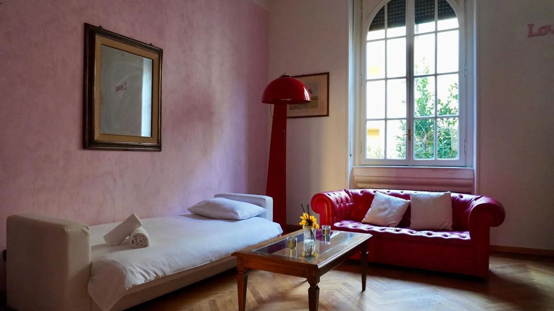 Eschilo In Rosa: Charme E Design Lägenhet Milano Italien