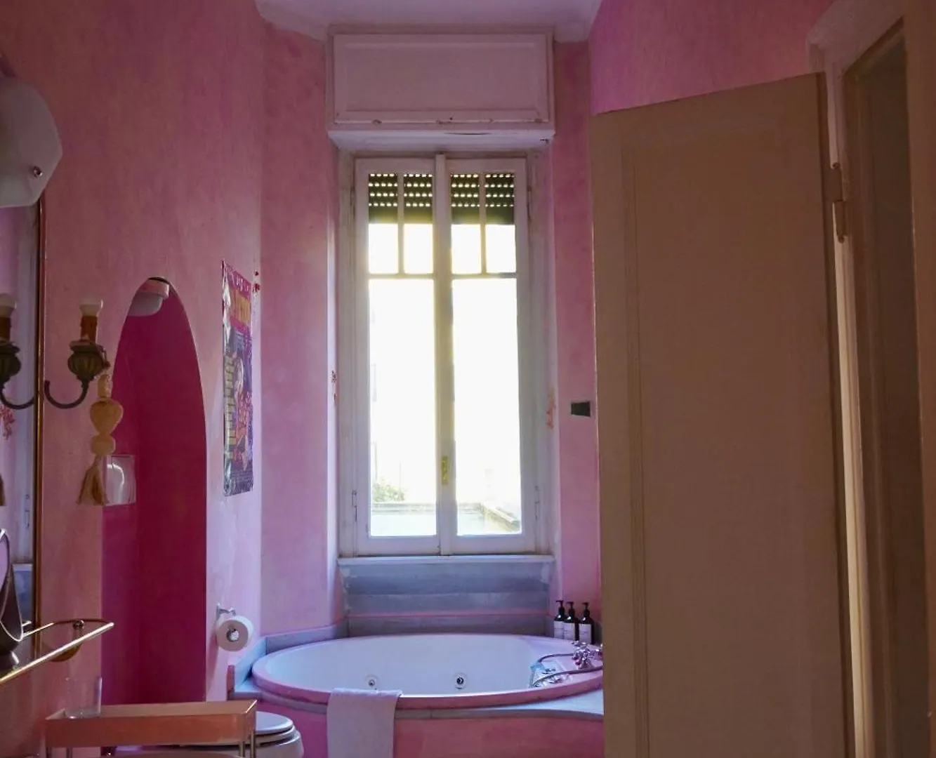 Eschilo In Rosa: Charme E Design Lägenhet Milano Italien