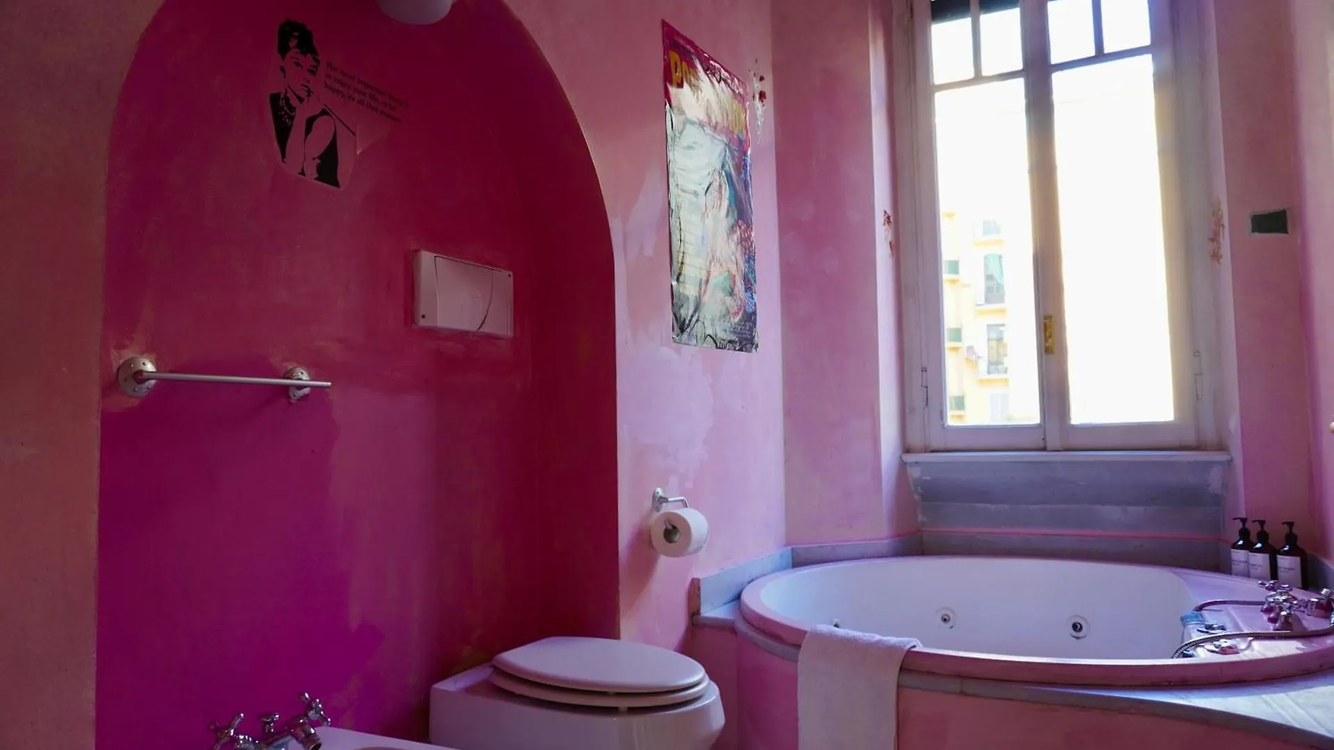 Eschilo In Rosa: Charme E Design Lägenhet Milano